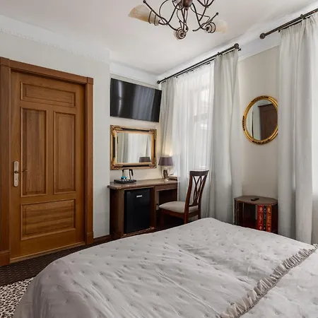 M5 Self-service Boutique 3*