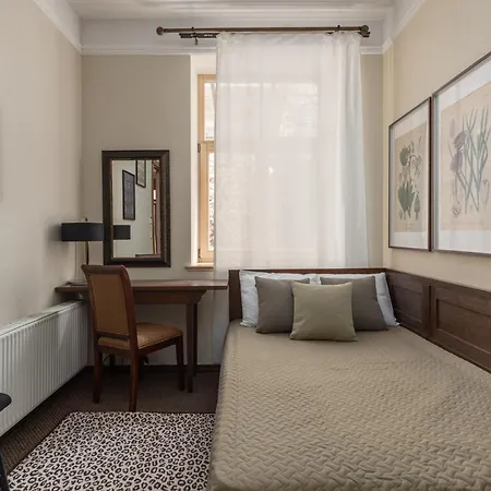 M5 Self-service Boutique