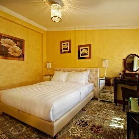 M5 Self-service Boutique 4*