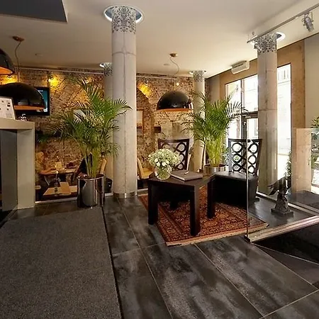 M5 Self-service Boutique