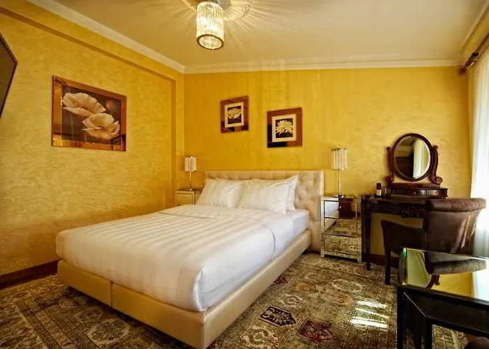 M5 Self-service Boutique 4*