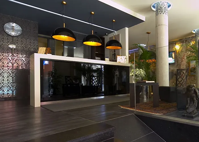 M5 Self-service Boutique Отель