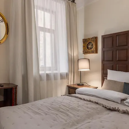 M5 Self-service Boutique 4*